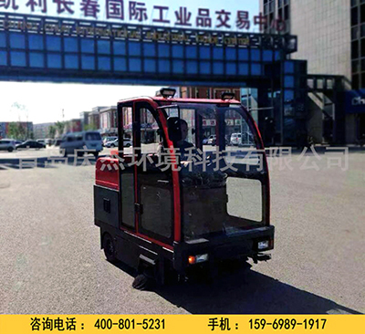 電動(dòng)掃地車(chē)保養(yǎng)工作有哪些方面青島掃地車(chē)駕駛式掃地車(chē)