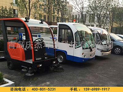 電動(dòng)掃地車工廠合適的清掃工具青島慶杰掃地車廠家